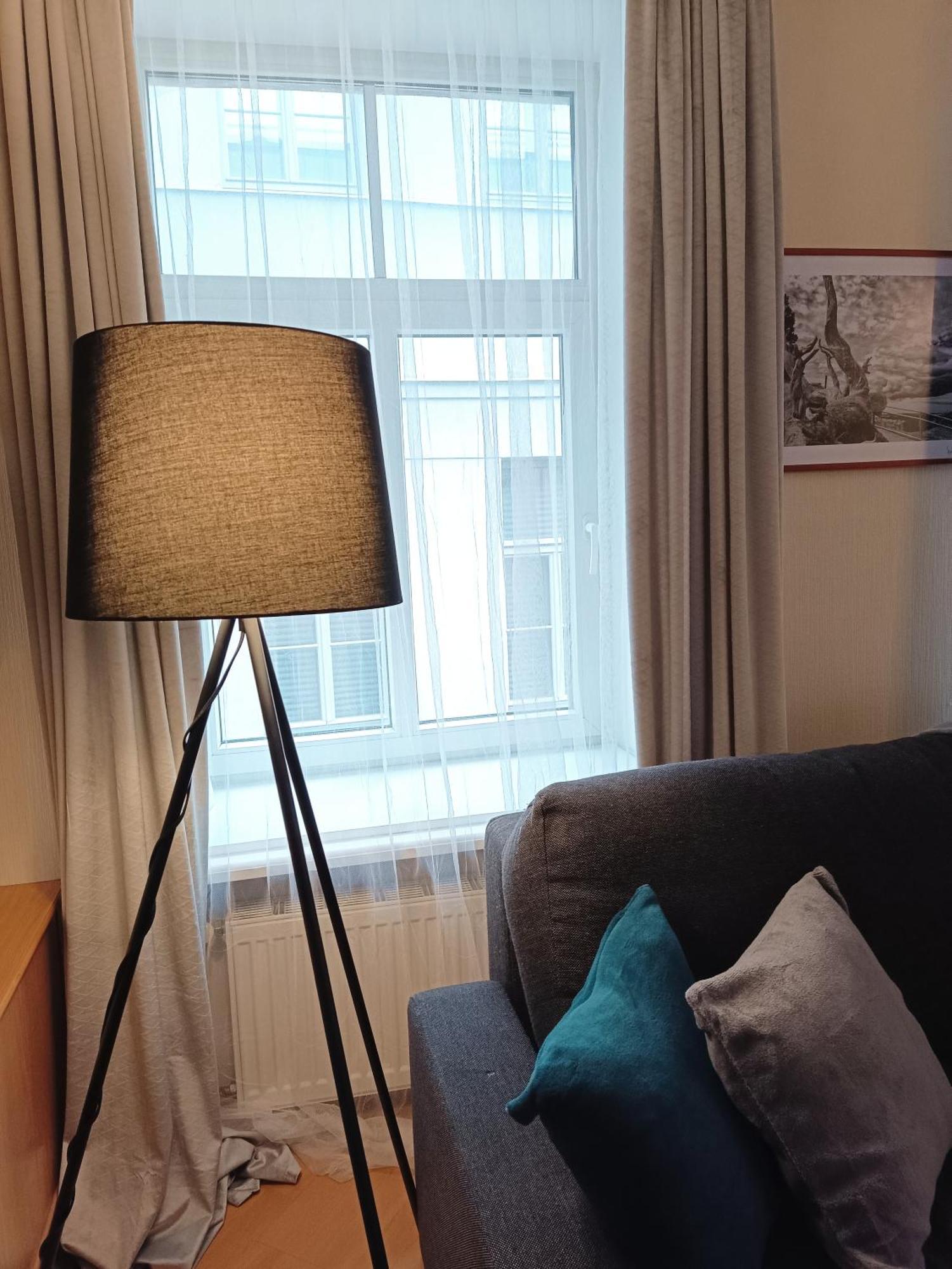 Two Bedroom Apartment In Old Town, Up To 6 Guests Riga Exterior photo